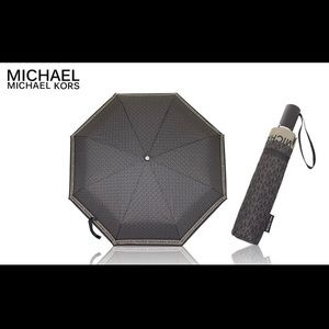 Michael Kors MK umbrella